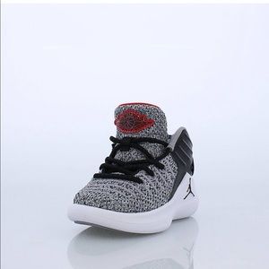 Jordan AJ XXXII Mid - Boys Toddler Size 8
